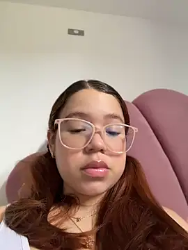 Snapshot of Lucyklein2022 chatting on July 21, 2026, 2:41 pm Lucyklein2022 online show from July 21, 2026, 2:41 pm