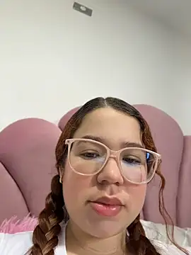 Snapshot of Lucyklein2022 chatting on July 22, 2026, 12:41 pm Lucyklein2022 online show from July 22, 2026, 12:41 pm