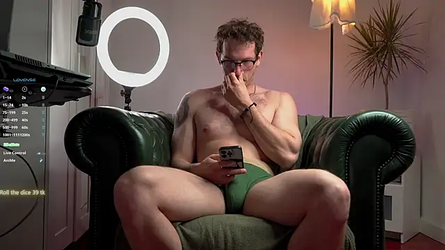 VIktorSecret online show from July 27, 2026, 2:40 am