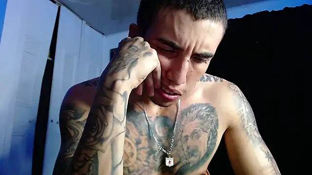 Adam Hudsond online show from July 25, 2026, 3:26 am