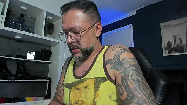 MrFrank tattoo online show from June 23, 2026, 1:14 am