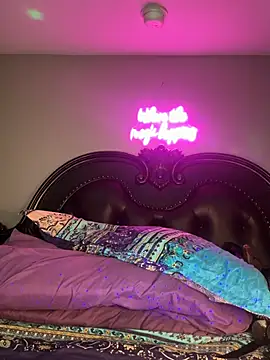 Snapshot of ThickAssRena chatting on July 13, 2026, 7:11 am ThickAssRena online show from July 13, 2026, 7:11 am