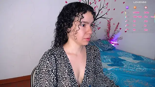 Karolina 1 online show from July 15, 2026, 3:12 am