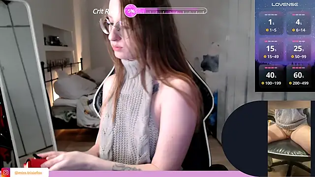 misstrixiefox online show from March 20, 2025, 2:10 pm