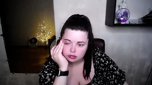 Emily Mo online show from July 1, 2026, 6:15 am