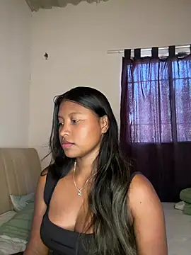 Snapshot of lunahot__07 chatting on July 16, 2026, 4:13 pm lunahot 07 online show from July 16, 2026, 4:13 pm