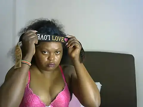 Snapshot of _sweetlovee chatting on July 21, 2026, 5:15 pm sweetlovee online show from July 21, 2026, 5:15 pm