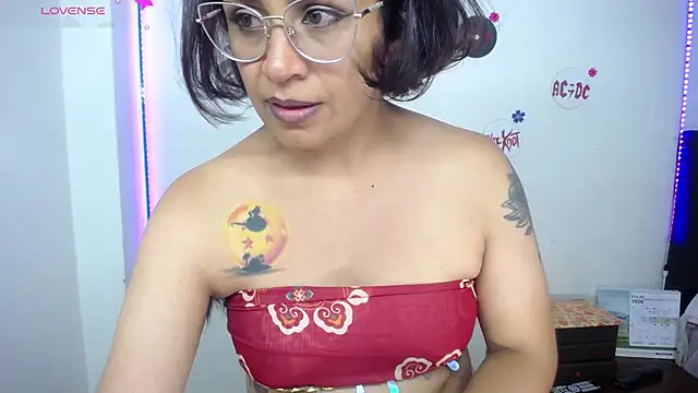 pinky violeta online show from July 5, 2026, 4:19 am