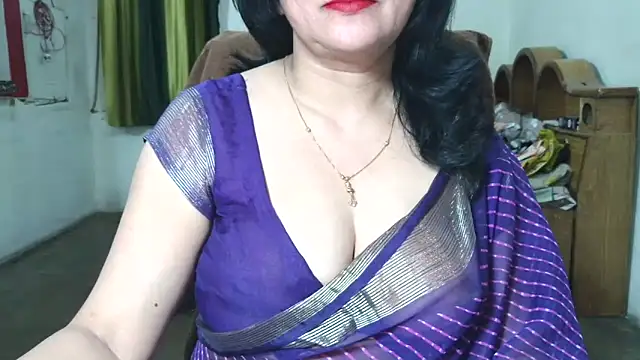 Cute Mahi22 online show from May 5, 2026, 3:47 am