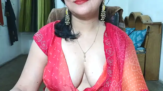 Cute Mahi22 online show from July 7, 2026, 6:23 pm