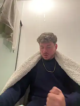 guaposexyh0t online show from June 1, 2026, 4:58 am