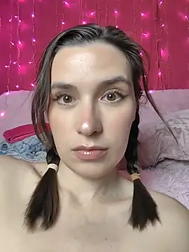 Love Lysa  online show from June 20, 2026, 3:53 am