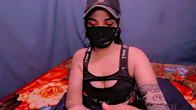 Kiara-Tanvi online show from July 26, 2026, 5:48 am
