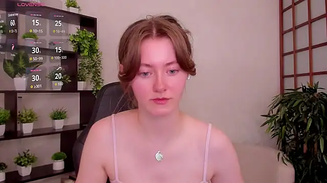 KateCuddle online show from July 21, 2026, 2:25 am