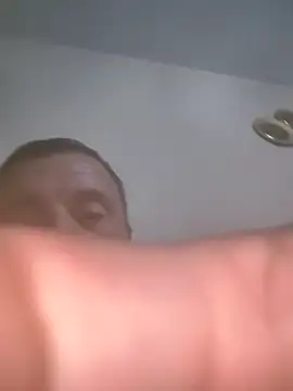 muscularsexy online show from June 18, 2026, 9:52 pm