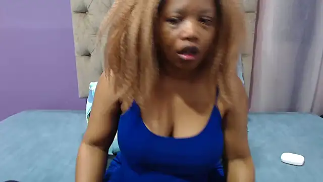 PeachAss4UU online show from July 28, 2026, 5:36 am