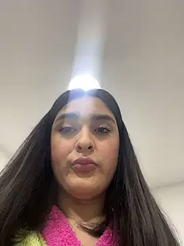 MiahWindsor online show from July 6, 2026, 10:23 pm