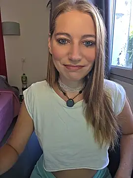 XLisaxx online show from July 27, 2026, 10:00 am