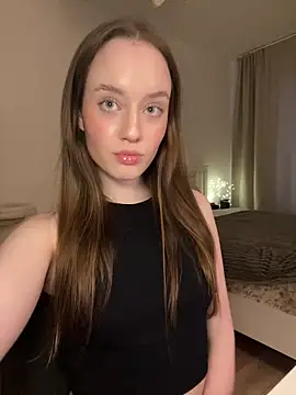 malyshhka online show from May 3, 2026, 5:52 pm