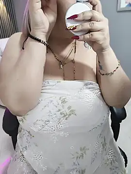 Dalessa Bigtits online show from July 30, 2026, 1:26 am