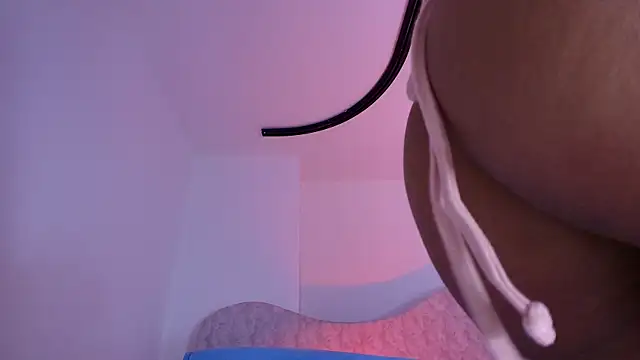 naomi kyse online show from June 20, 2026, 3:09 am