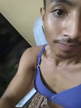 nazirul363108 online show from July 15, 2026, 4:01 pm