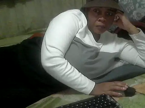 BLACKMILF4U online show from June 9, 2026, 4:51 pm