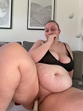 BBW Nora online show from June 30, 2026, 8:37 am