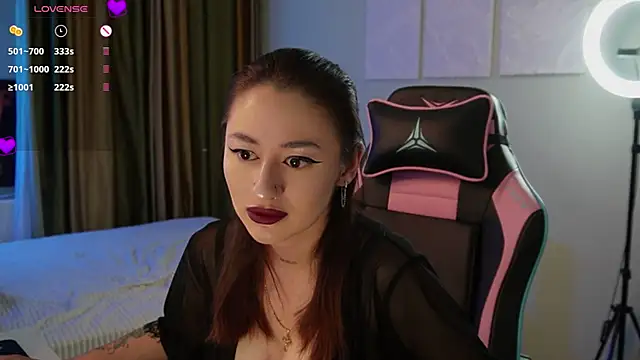 Fiona-Love online show from July 13, 2026, 5:27 pm