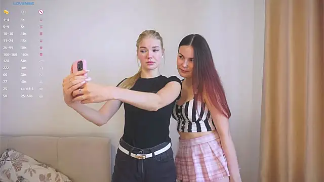 EllenReeves online show from July 28, 2026, 5:47 am
