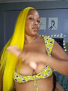 Snapshot of Toya_P chatting on July 12, 2026, 12:07 pm Toya P online show from July 12, 2026, 12:07 pm