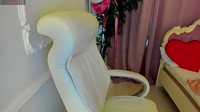 Lily Marlin online show from May 24, 2026, 4:01 pm