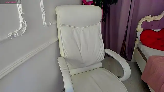 Lily Marlin online show from May 29, 2026, 1:36 am