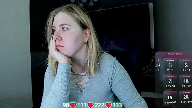 Olivia Munk online show from June 21, 2026, 4:04 am