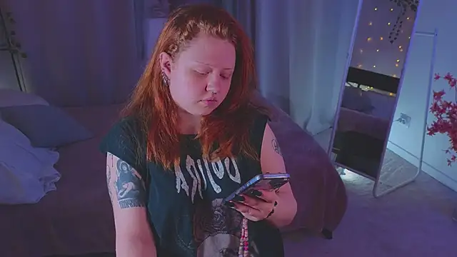 bitchofsun  online show from June 30, 2026, 4:19 pm