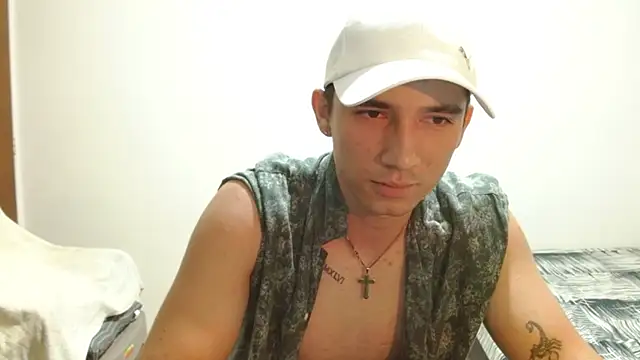 Snapshot of ChicoMaloFfF chatting on June 16, 2026, 12:13 am ChicoMaloFfF online show from June 16, 2026, 12:13 am