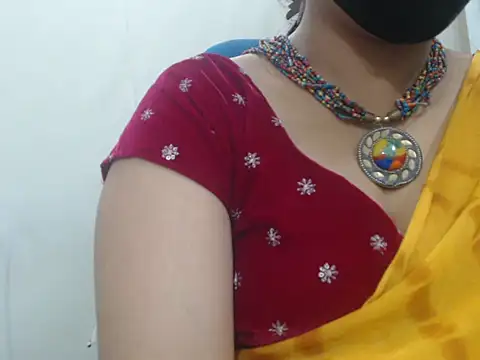 Lovely Siri 23 online show from July 10, 2026, 5:37 pm