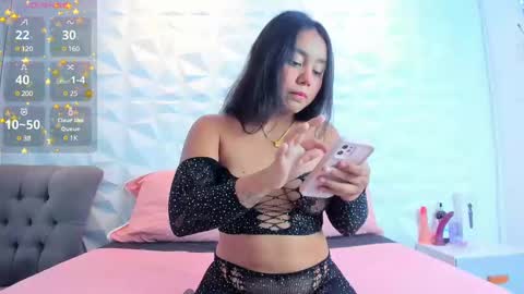 sophie online show from February 20, 2025, 4:39 am