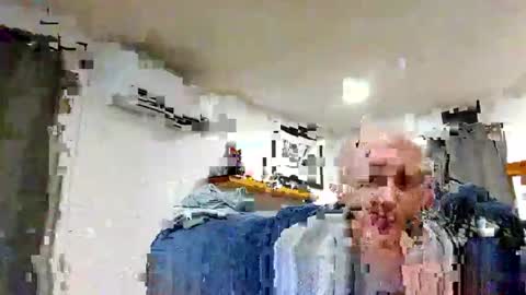 Snapshot of 0trickortreat0 chatting on February 19, 2025, 2:55 am CountryPrince online show from February 19, 2025, 2:55 am