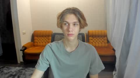 Snapshot of 0verlandd chatting on December 27, 2024, 4:26 am Adam online show from December 27, 2024, 4:26 am