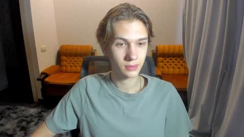 Snapshot of 0verlandd chatting on January 16, 2025, 2:41 am Adam online show from January 16, 2025, 2:41 am