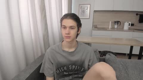 Snapshot of 0verlandd chatting on September 22, 2025, 8:16 am Adam online show from September 22, 2025, 8:16 am