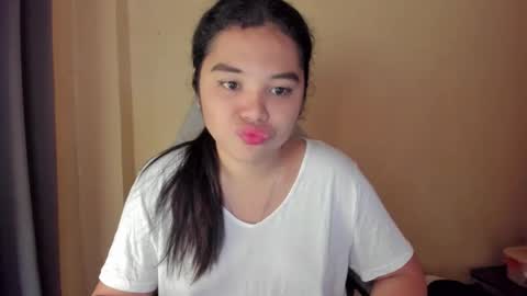 0wwlo0k online show from February 7, 2026, 5:22 am