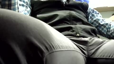 Snapshot of 10004246 chatting on February 3, 2025, 5:56 pm J10004246 online show from February 3, 2025, 5:56 pm