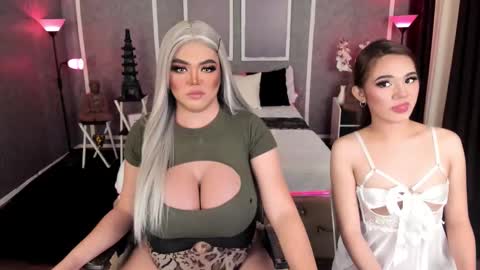 Snapshot of 10incheskinkynastytrans chatting on February 13, 2025, 9:49 pm Sasha Banks online show from February 13, 2025, 9:49 pm
