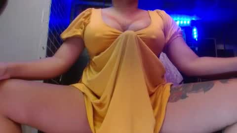  i am trixie im Your Selfsucking Mistress  online show from December 18, 2025, 3:07 pm