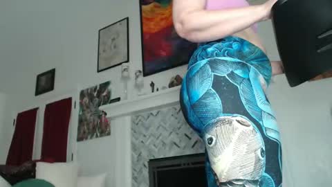 Aurora Willows online show from February 16, 2025, 12:43 pm