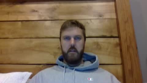 Snapshot of 123holt123 chatting on September 24, 2025, 10:24 pm 123holt123 online show from September 24, 2025, 10:24 pm