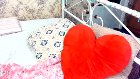 Snapshot of 13aaaxxx chatting on December 18, 2024, 12:32 am 13aaaxxx online show from December 18, 2024, 12:32 am