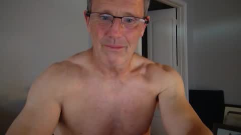 13glanmorfa online show from February 10, 2026, 10:36 pm